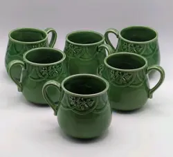 VINTAGE FLORAL GREEN