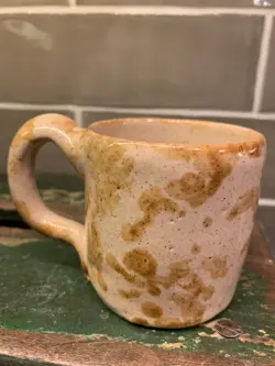 POTTERY SMALL MUG