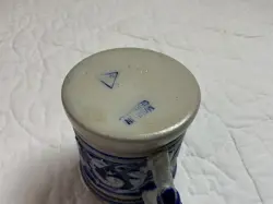 SWIRL DESIGN