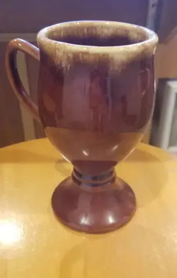 POTTERY BROWN DRIP