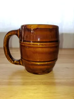 VINTAGE HALL BROWN