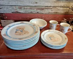 STONEWARE “COUNTRY BEAR”