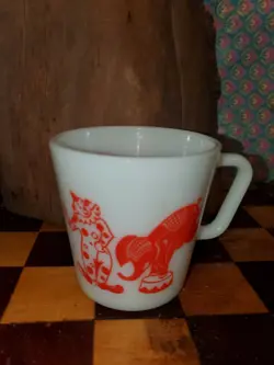 MILK WHITE MUG