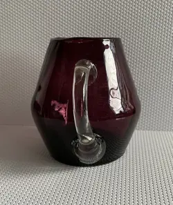 GLASS HAND