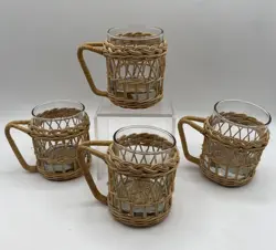 GLASS CUPS RATTAN