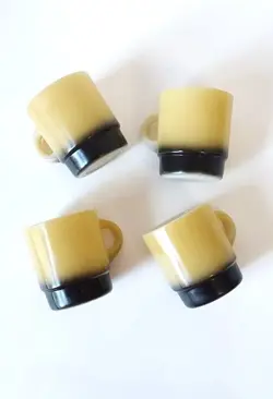 TONE CREAM BLACK
