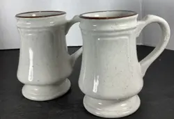 SPECKLED PEDESTAL