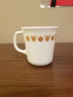 GOLD PATTERN WHITE