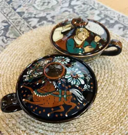 ART POTTERY AT