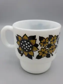 GLASS MUSTARD