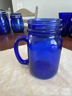 GLASS JAR