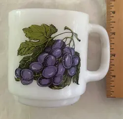GRAPES MILK GLASS