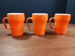 CUPS VINTAGE MADE