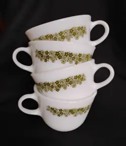 4 VINTAGE CORELLE CRAZY DAISY SPRING BLOSSOM COFFEE TEA CUPS MUGS