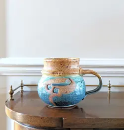 POTTERY MUG ARTIST