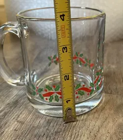 WITH HANDLE HOLLY