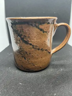 HANDMADE EARTHENWARE POTTERY
