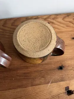 STONEWARE POTTERY MUGS