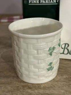BELLEEK