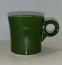 VINTAGE FIESTAWARE FOREST GREEN MUG FIESTA 1950'S RING HANDLE TOM & JERRY