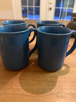 CUPS MUGS 7/8