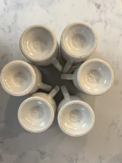 MUGS~