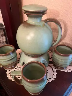 GREEN SET CARAFE