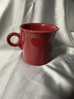 VINTAGE SCARLET