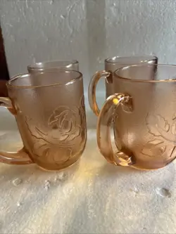 SET OF 4 VINTAGE ARCOROC FRANCE ROSALINE PINK GLASS ROSE FLORAL COFFEE CUPS 8OZ