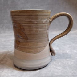 MUG/CUP SIGNED GLAZED