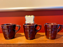 VTG MARCREST STONEWARE DAISY DOT COFFEE MUGS TEA CUPS SET OF 3 BROWN GLAZE USA