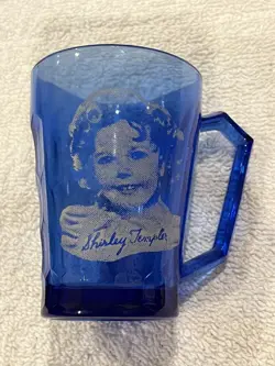 VINTAGE 1930S HAZEL-ATLAS SHIRLEY TEMPLE COBALT BLUE GLASS CUP MUG  3 5/8