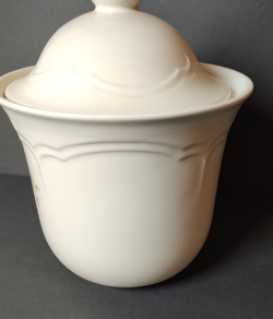 JAR WITH