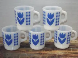 LOT OF 5 VINTAGE MILK GLASS BLUE TULIP THERMOCRISA MUG