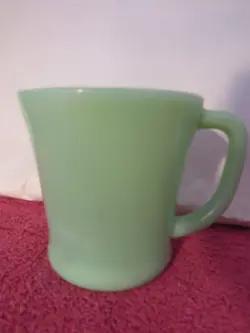 VINTAGE OVEN WARE FIRE KING JADEITE D HANDLE  COFFEE MUG