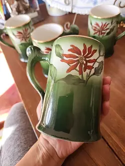 POINSETTIA MUGS