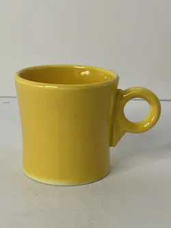 FIESTA YELLOW TOM