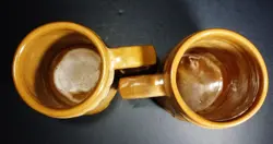 FOOTED CUPS