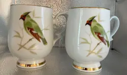 GREEN BIRDS