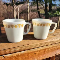 GOLD COFFEE CUPS.