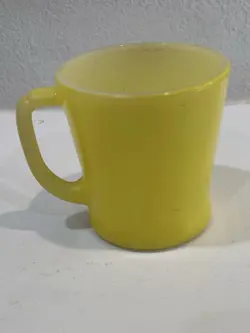 VINTAGE FIRE KING ANCHOR HOCKING COFFEE TEA MUG CUP YELLOW
