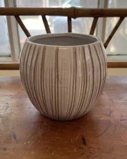 T7 POTTERY