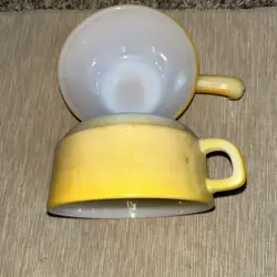VTG FIRE KING YELLOW D HANDLE STACKABLE SOUP CHILI BOWL, HANDLED SOUP BOWL