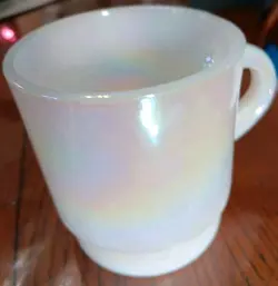 VTG FIRE KING RARE MOONGLOW IRIDESCENT WHITE AURORA C HANDLE STACKING MUG CUP
