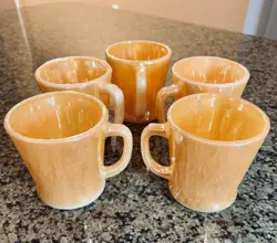 VINTAGE ANCHOR HOCKING FIRE KING PEACH LUSTER D HANDLE COFFEE MUG SET 5 MADE USA
