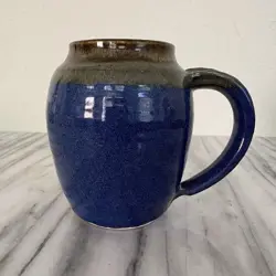 BROWN MUG/BUD VASE