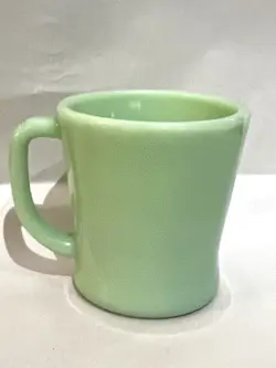 VINTAGE JADEITE FIRE KING MUG CUP D HANDLE MILK GLASS OVEN WARE