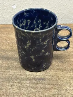 VTG. BENNINGTON POTTERS VERMONT BLUE AGATE DOUBLE FINGER TRIGGER MUG CUP ~ 1340