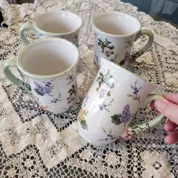 VINTAGE GARDEN CUPS