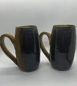 2 VINTAGE SIGNED STUDIO ART POTTERY STONEWARE LARGE MUGS COFFEE CUPS  RUSTIC